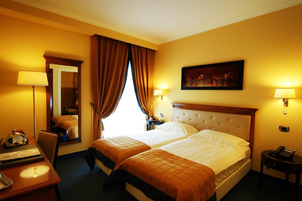 Bram Hotel Lamezia Terme Room photo